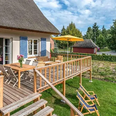 Anker.Punkt: Einzigartiges Ferienhaus In Rieth Am See Luckow  Exterior foto